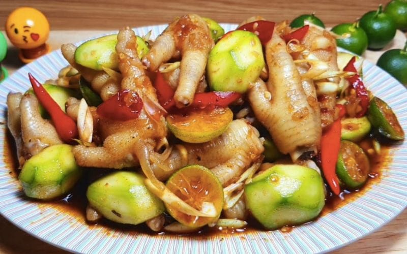 Cách làm chân gà sả tắc Thái