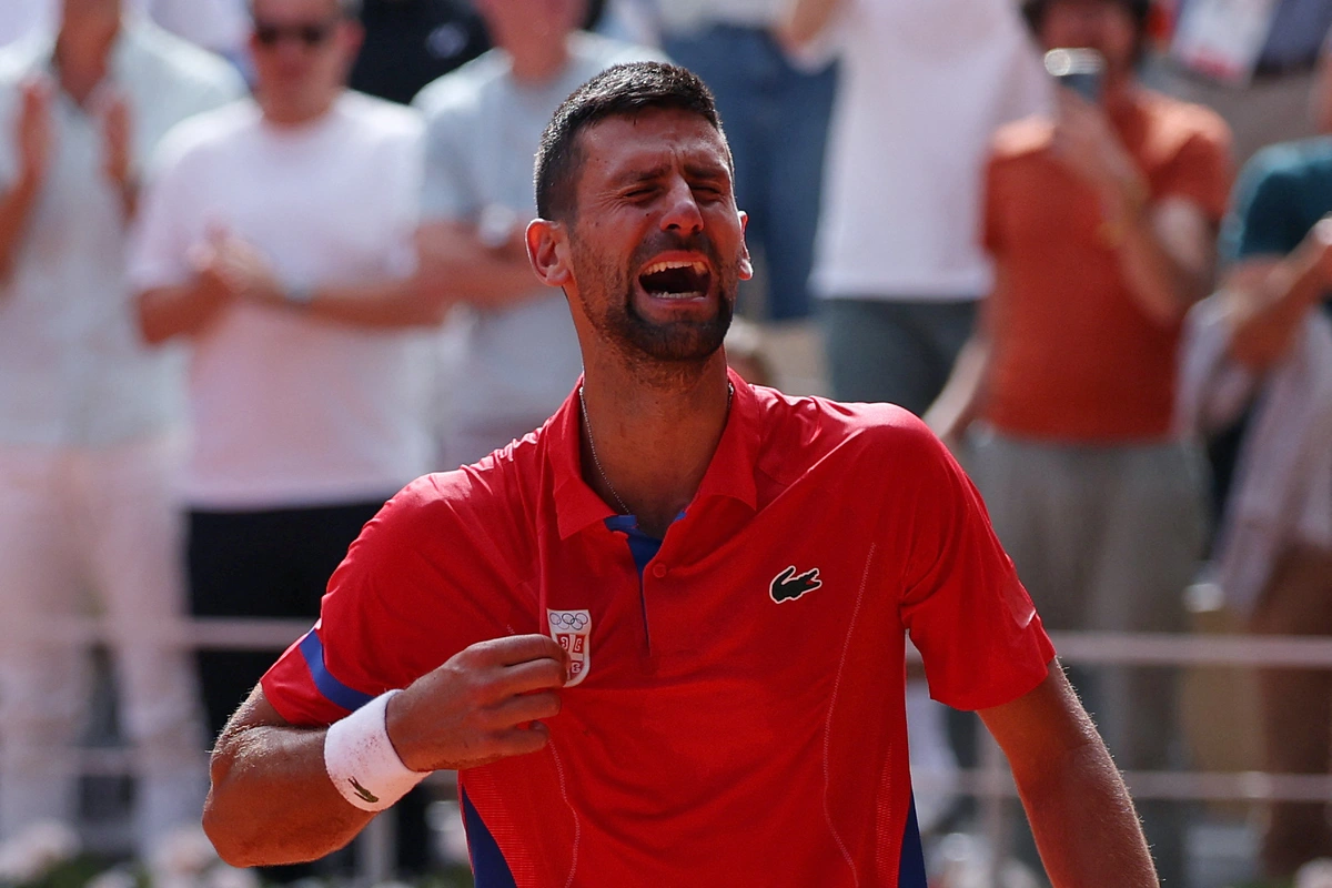 Djokovic đã không kìm nén được cảm xúc khi giành HC vàng Olympic